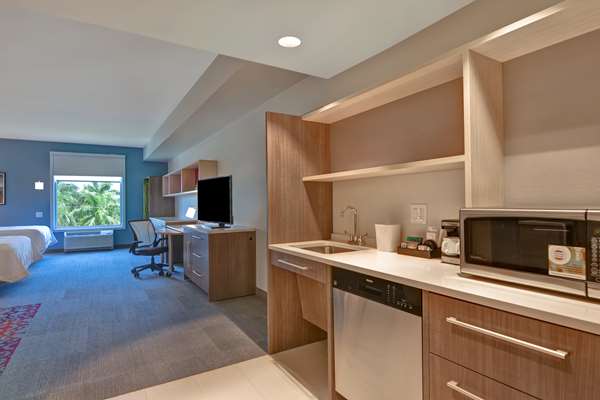  - Home2 Suites by Hilton Pine Ridge Road Naples - I-75, Exit 107