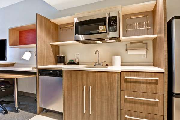  - Home2 Suites by Hilton Pine Ridge Road Naples - I-75, Exit 107