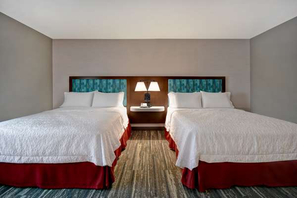  - Hampton Inn Pleasant View - I-24, Exit 24
