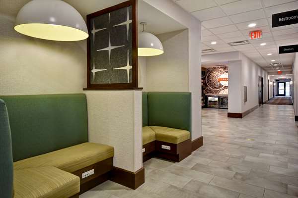  - Hampton Inn Pleasant View - I-24, Exit 24