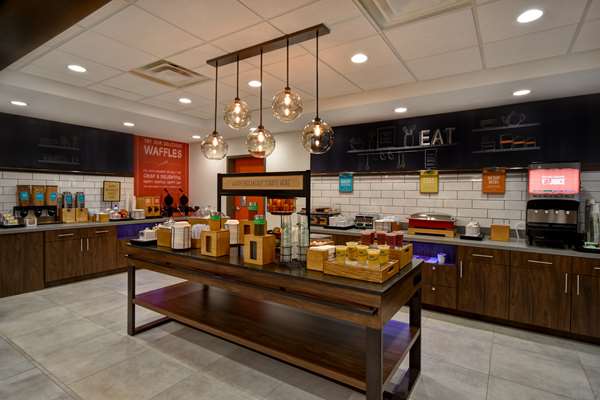 Amenities - Hampton Inn Pleasant View - I-24, Exit 24