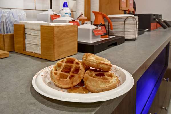 Amenities - Hampton Inn Pleasant View - I-24, Exit 24