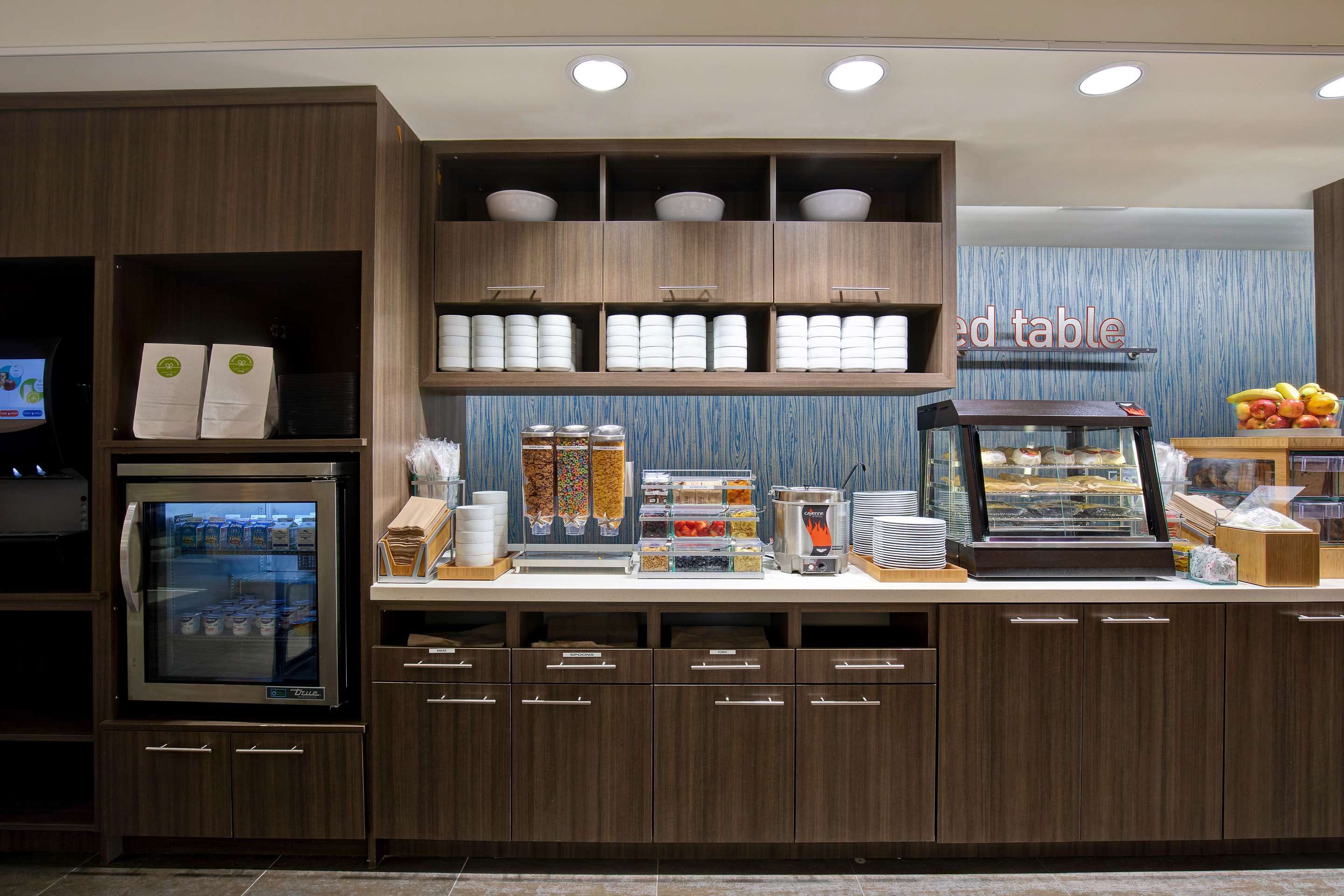 Breakfast Area | Home2 Suites by Hilton Lewisville Dallas