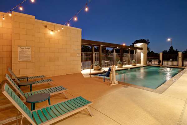 Pool - Home2 Suites by Hilton Lewisville