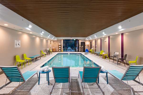 Pool - Home2 Suites by Hilton Raynham