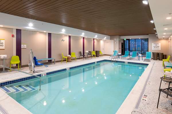 Pool - Home2 Suites by Hilton Raynham