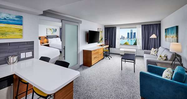  - DoubleTree by Hilton Hotel Windsor