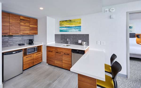  - DoubleTree by Hilton Hotel Windsor