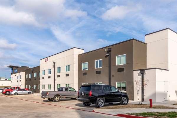 On-Site,Outdoor/Exterior,Exterior View of Building