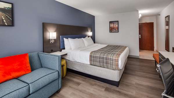  - Best Western Premier Richmond City Gateway - I-95, Exit 69