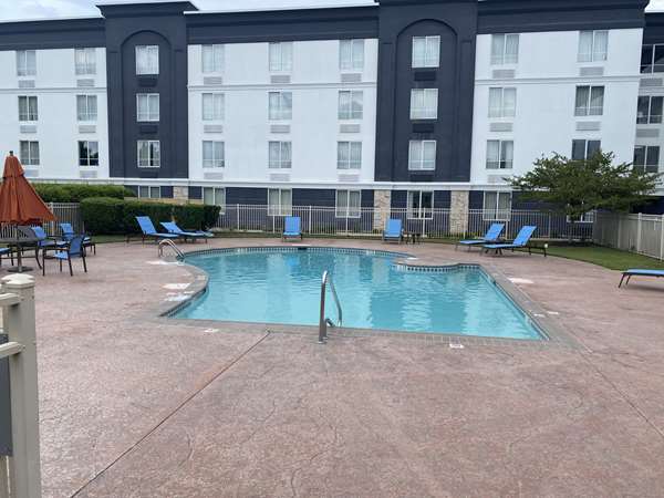 Pool - Best Western Premier Richmond City Gateway - I-95, Exit 69