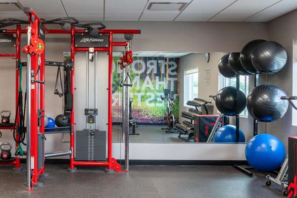 Fitness/ Exercise Room - Wingate by Wyndham Hotel West Kanata