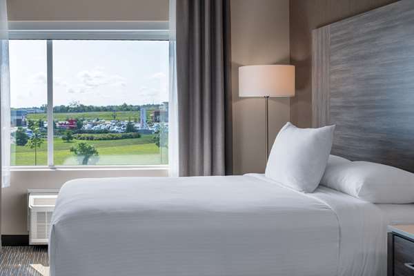  - Wingate by Wyndham Hotel West Kanata