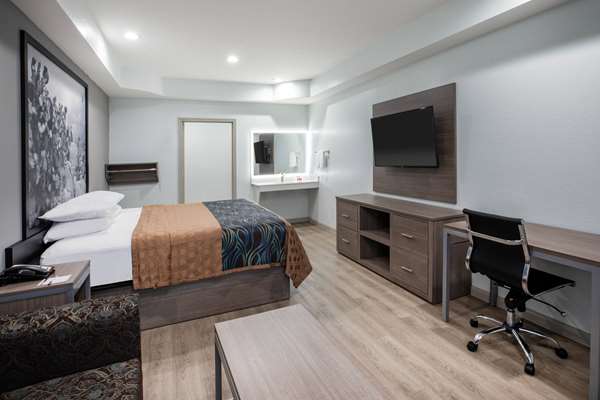  - Super 8 Motel Humble