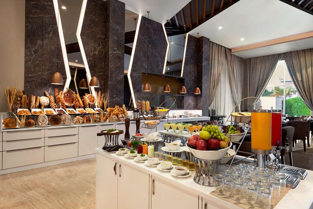 RAMADA BY WYNDHAM ALIGARH GT-guestroom-Dining,Dining Area,Grill/Pub,On-Site.jpg
