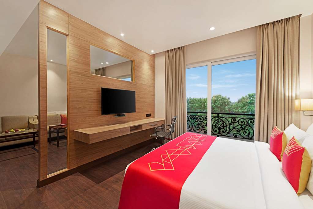 RAMADA BY WYNDHAM ALIGARH GT-guestroom-Guest Room,Suite,On-Site.jpg