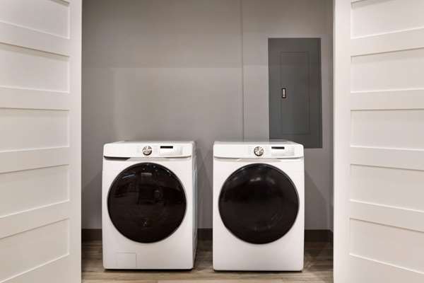 Suite - Days Inn Beaumont - I-10, Exit 848