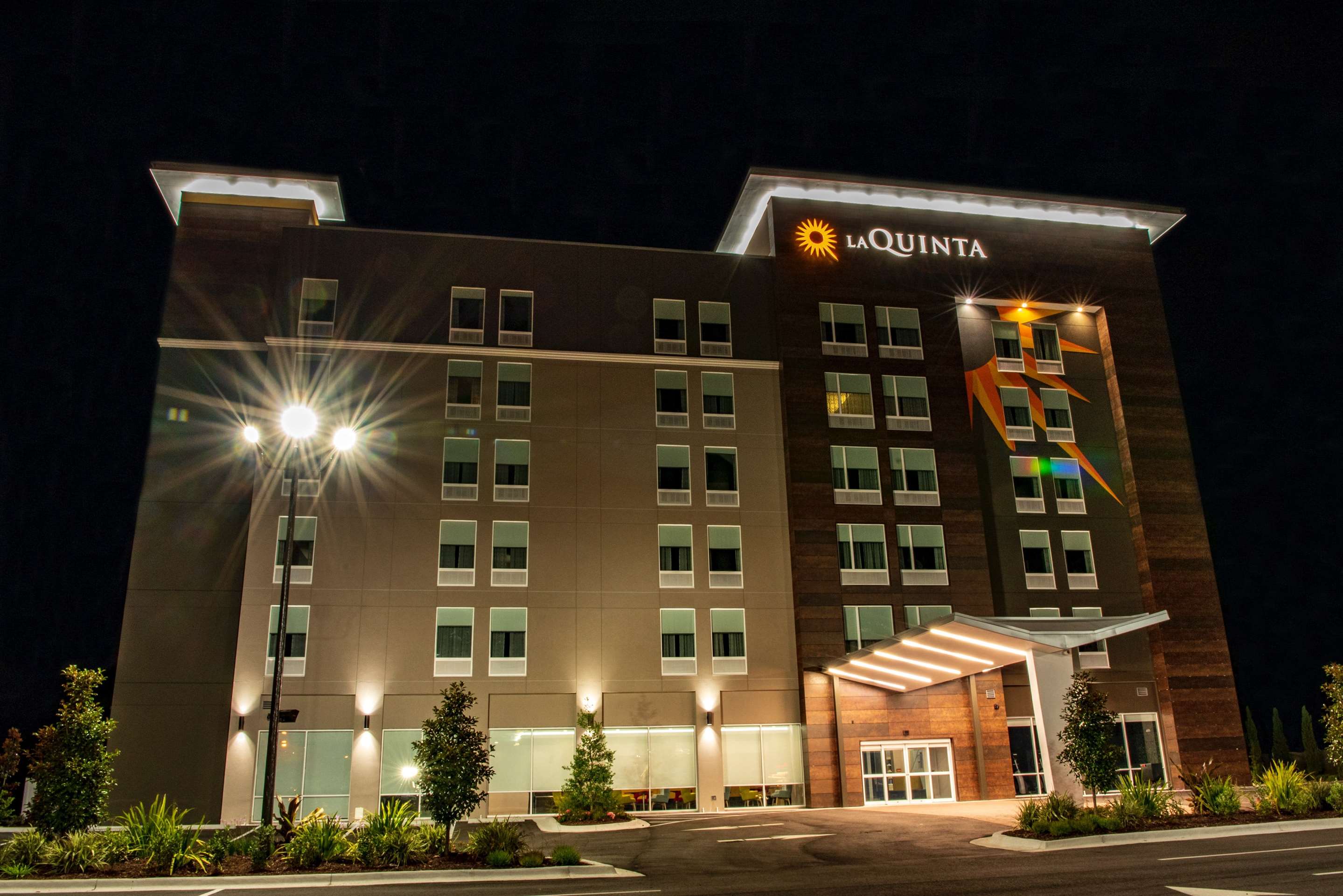 Exterior | La Quinta Inn & Suites by Wyndham Lake City