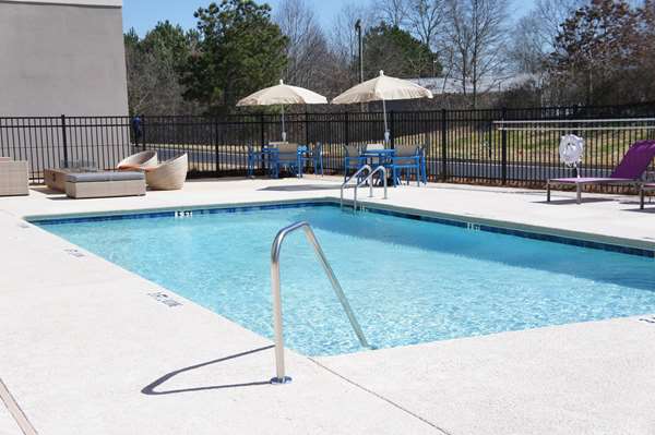 Pool - La Quinta Inn & Suites Braselton - I-85, Exit 129