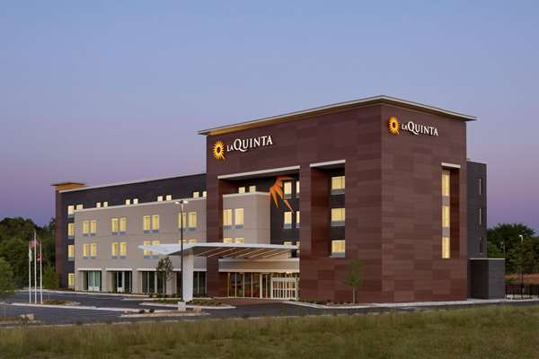 Exterior view - La Quinta Inn & Suites Braselton - I-85, Exit 129