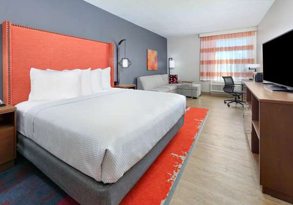  - La Quinta Inn & Suites Lakeway