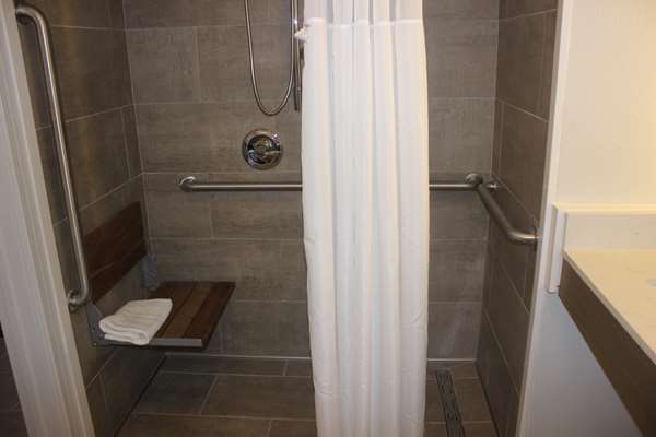  - SureStay Plus Hotel by Best Western Hayward