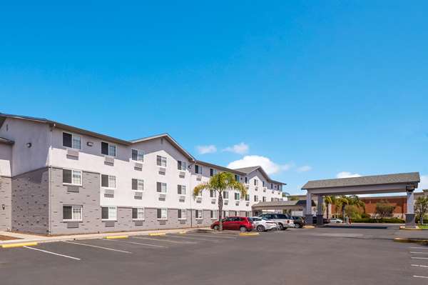 Exterior view - SureStay Plus Hotel by Best Western Hayward