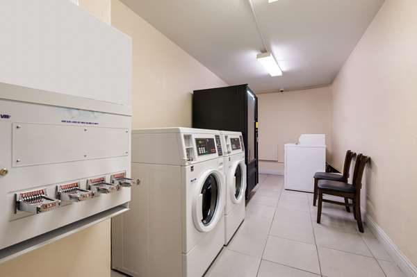  - SureStay Plus Hotel by Best Western Hayward