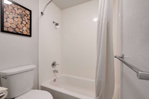  - SureStay Plus Hotel by Best Western Hayward