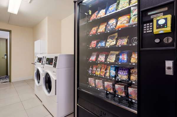  - SureStay Plus Hotel by Best Western Hayward