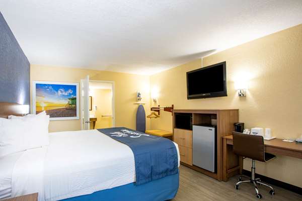  - Days Inn Apopka