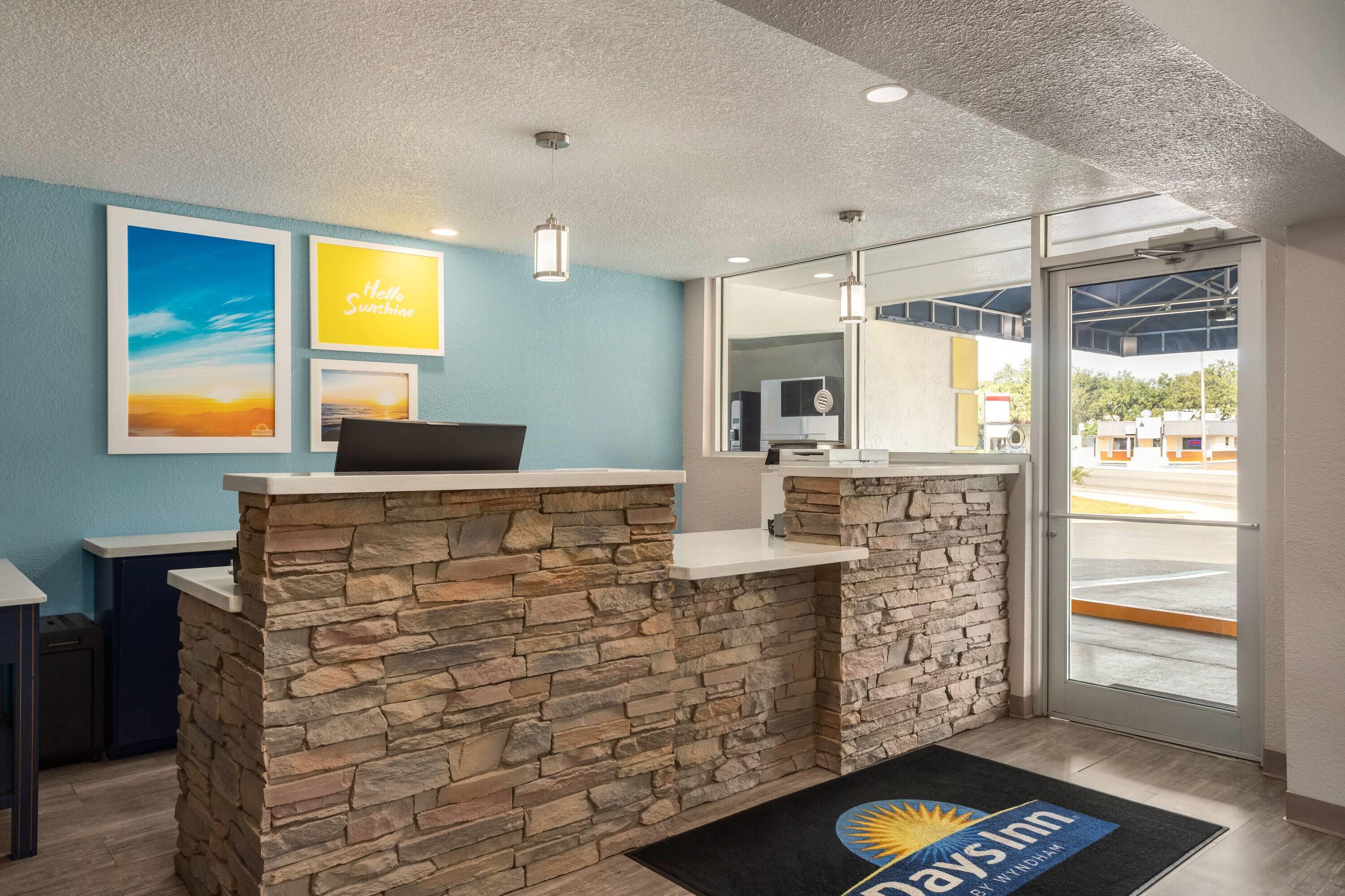 Reception | Days Inn by Wyndham Apopka/Orlando
