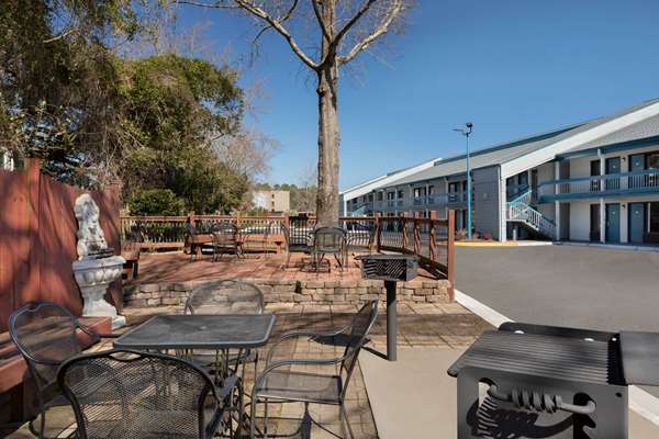  - Baymont Inn & Suites Wilmington