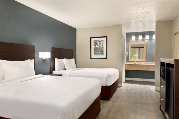  - Baymont Inn & Suites Wilmington