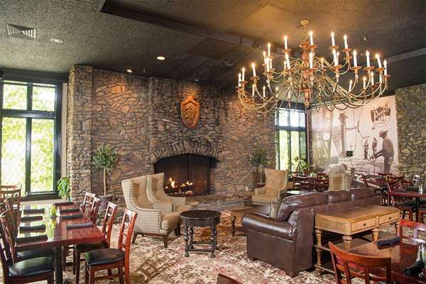 Bar - Peek and Peak Resort Clymer