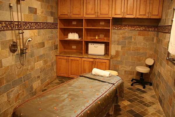 Spa - Peek and Peak Resort Clymer