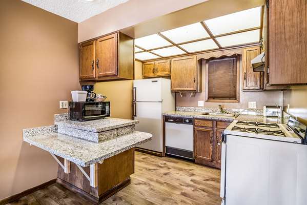 Suite - Econo Lodge Oskaloosa