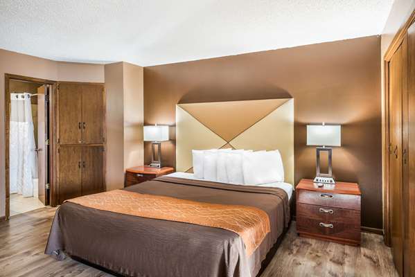 Suite - Econo Lodge Oskaloosa