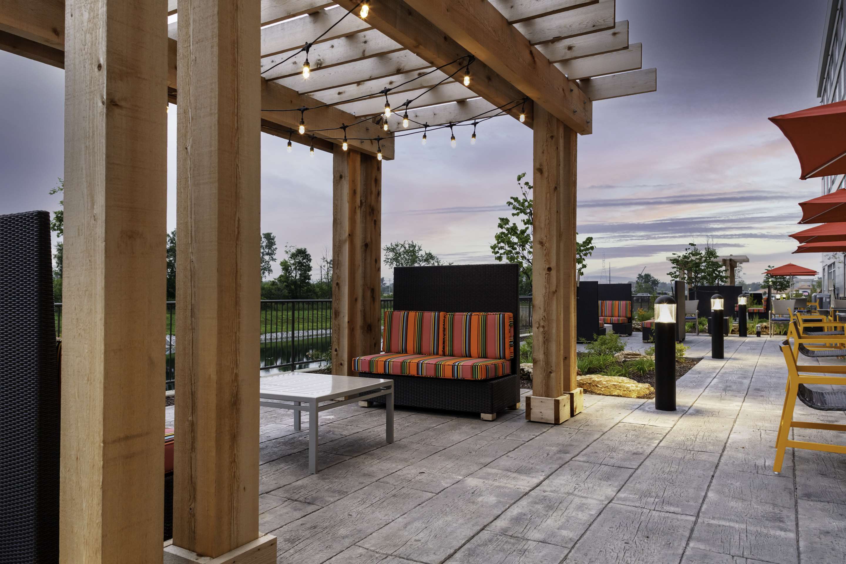 Restaurant | Hilton Garden Inn Fort Wayne North
