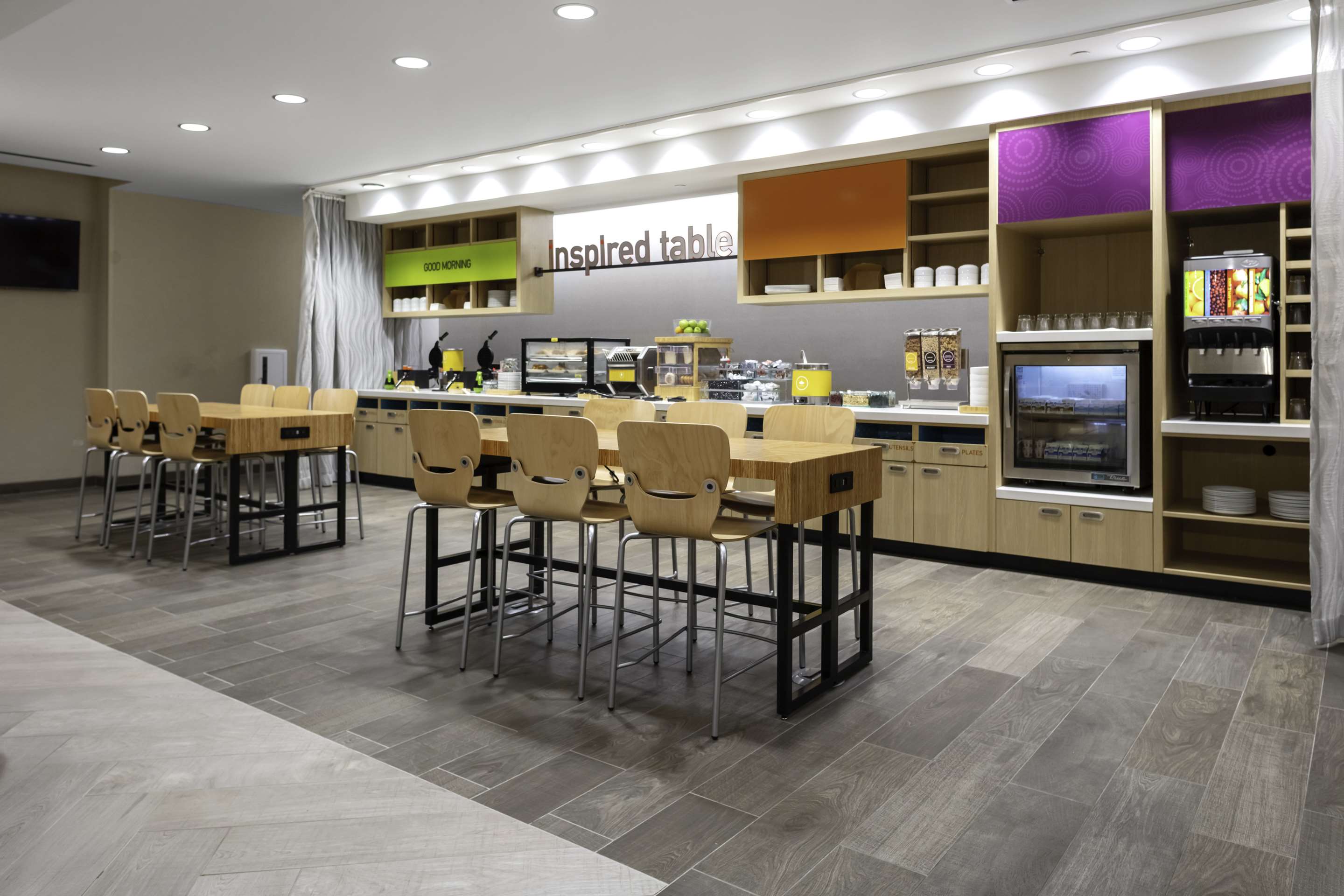 Breakfast Area | Home2 Suites by Hilton Fort Wayne North