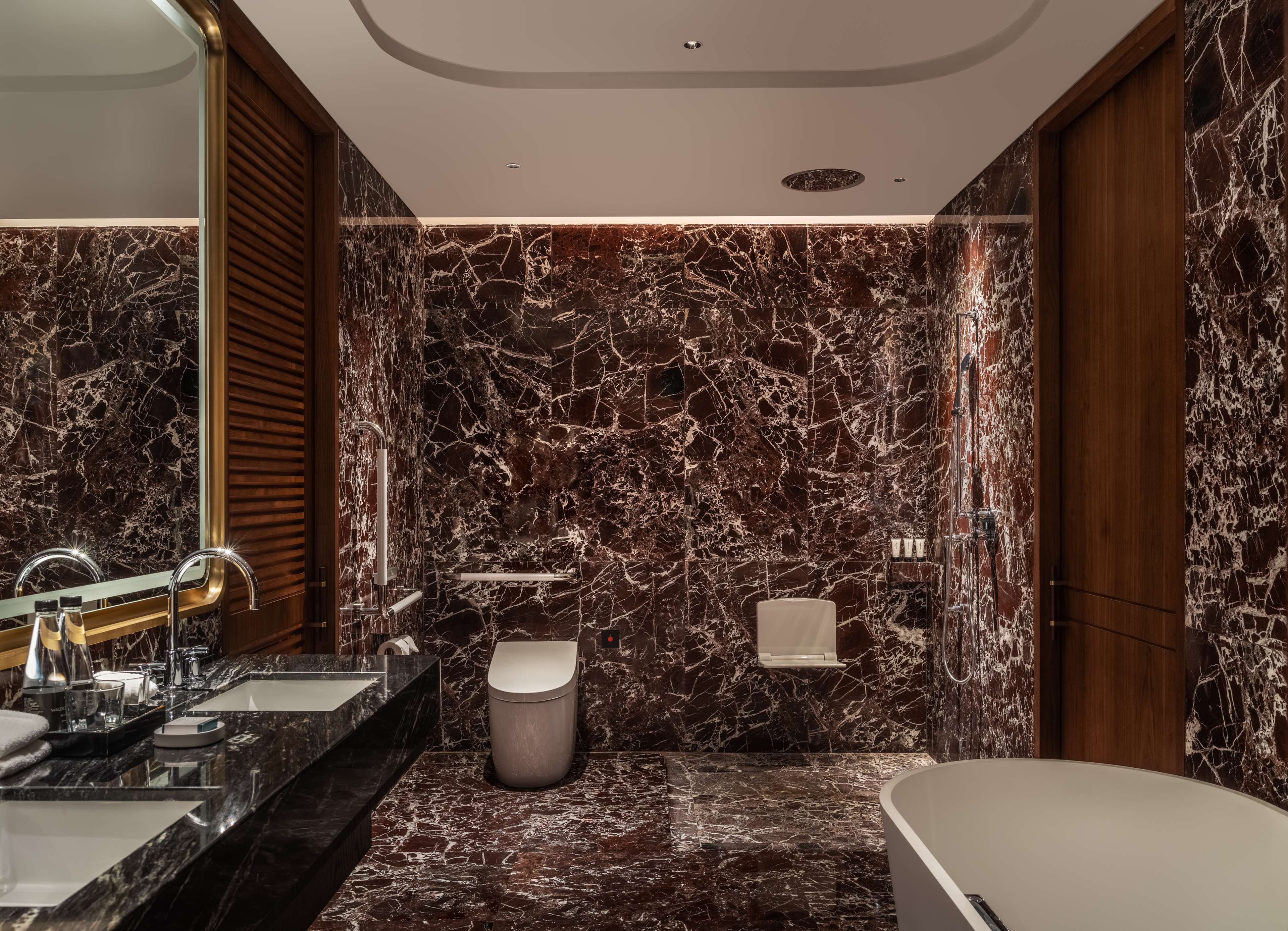 Waldorf Astoria Xiamen by Hilton - Tap to explore photos