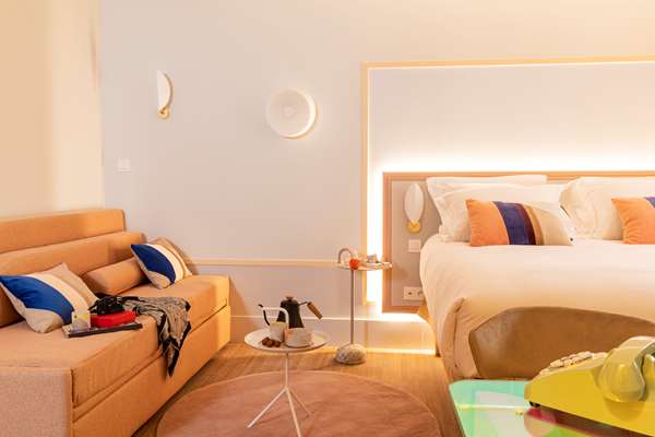 1 Queen Bed, Non-Smoking, Comfort Room, Sofabed For One Person