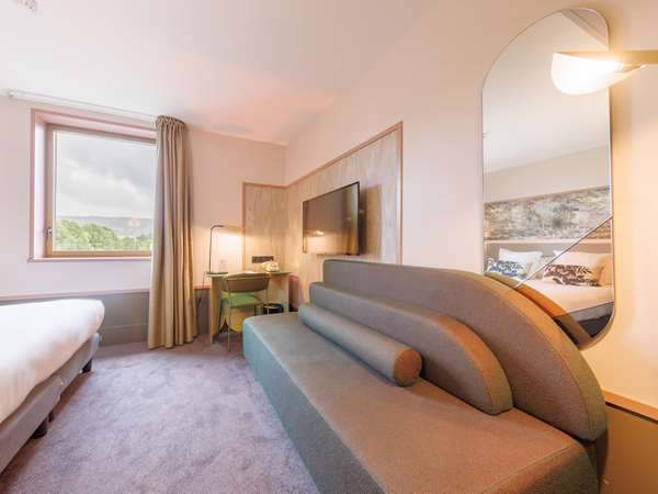 1 Queen Bed, Non-Smoking, Comfort Room, Sofabed For One Person