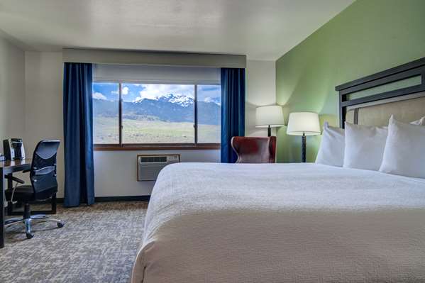 - Ridgeline Hotel at Yellowstone Gardiner