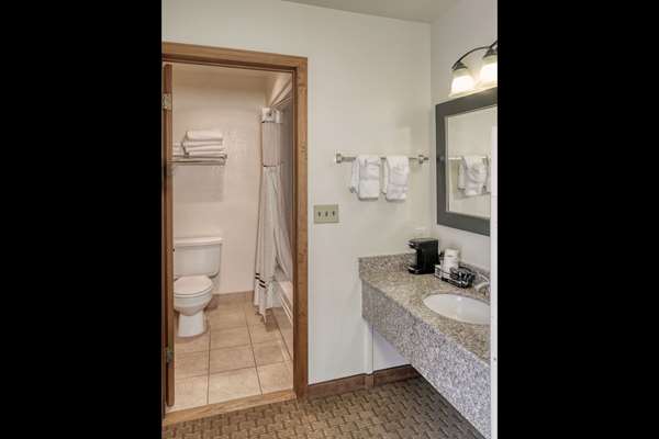  - Ridgeline Hotel at Yellowstone Gardiner