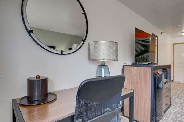  - Ridgeline Hotel at Yellowstone Gardiner