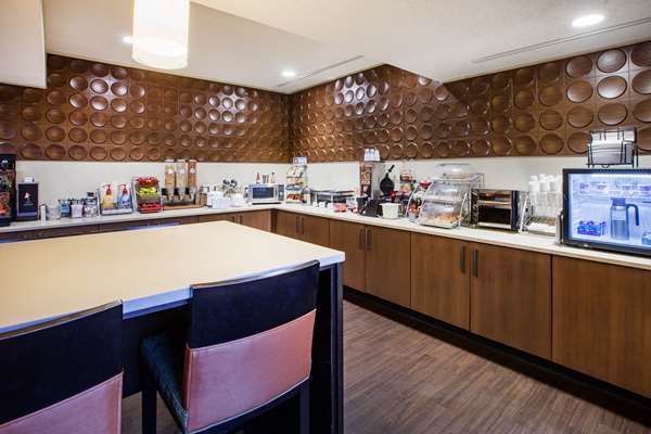  - Wingate by Wyndham Hotel Roseville - I-94, Exit 232