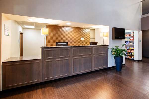  - Wingate by Wyndham Hotel Roseville - I-94, Exit 232