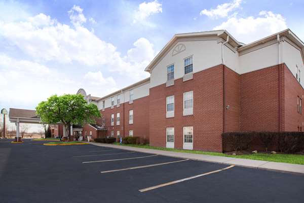 Exterior view - Wingate by Wyndham Hotel Roseville - I-94, Exit 232