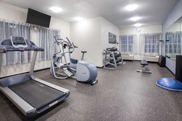 Fitness/ Exercise Room - Wingate by Wyndham Hotel Roseville - I-94, Exit 232